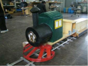 ミニ電車の制作（機械加工、直流モータの制御の学習）